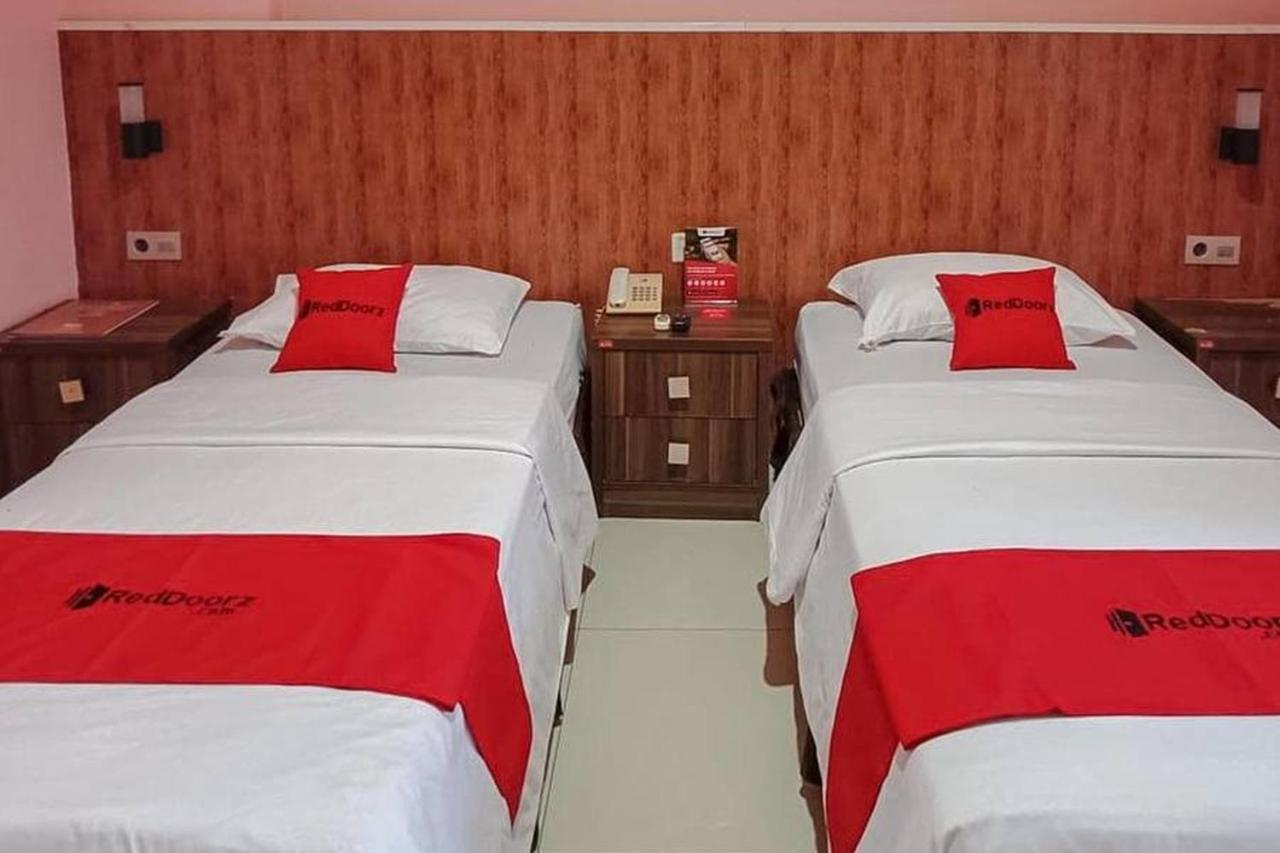 Reddoorz @ Sorong City Center ภายนอก รูปภาพ